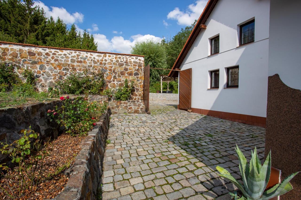 Hajovna Hnevnice Exterior photo