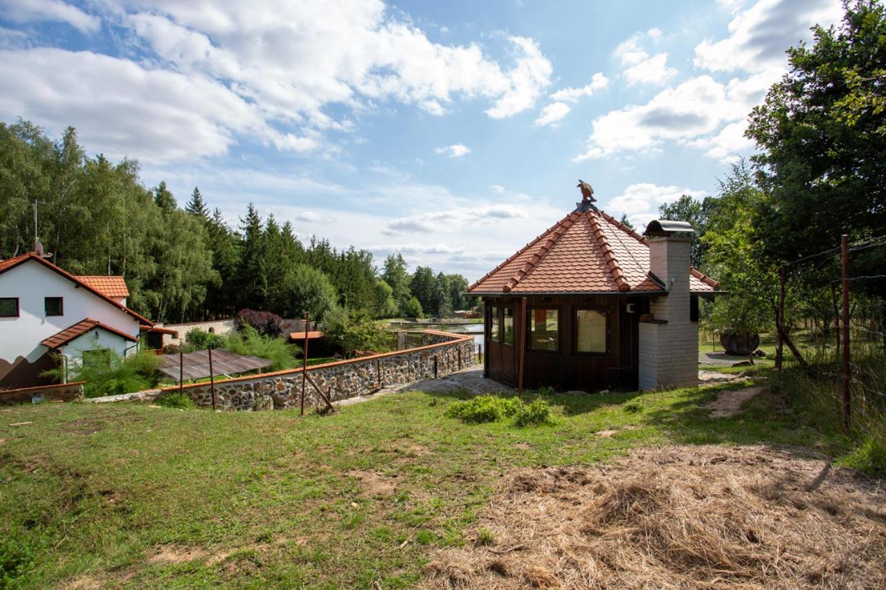 Hajovna Hnevnice Exterior photo