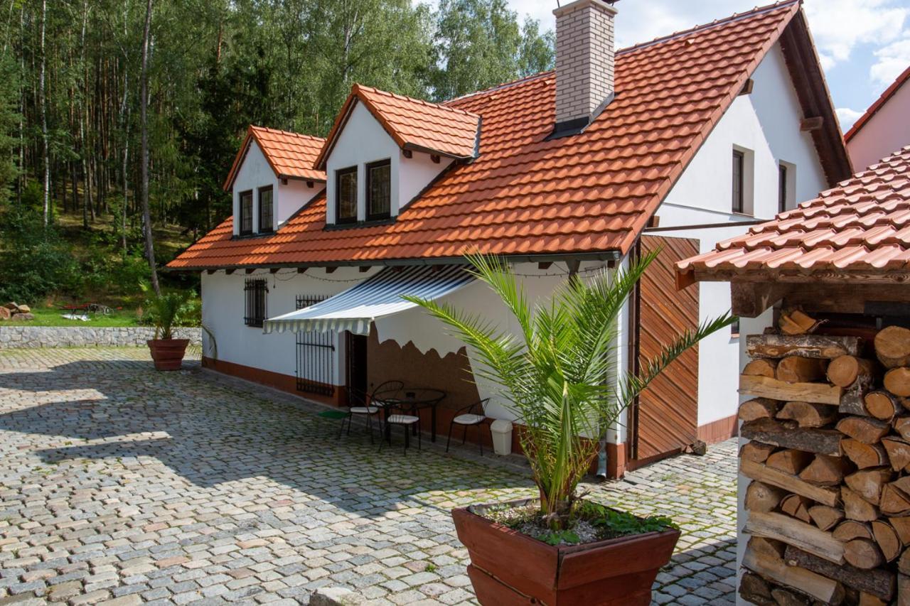 Hajovna Hnevnice Exterior photo